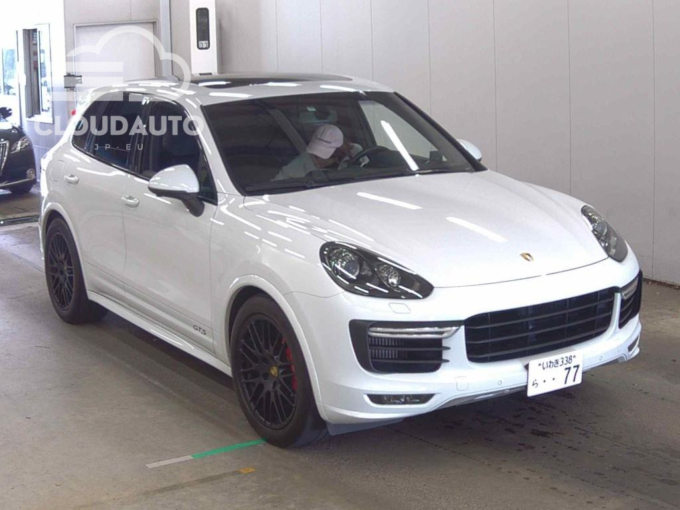 2015 Porsche CAYENNE