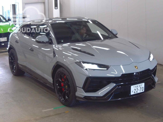 2024 Lamborghini URUS