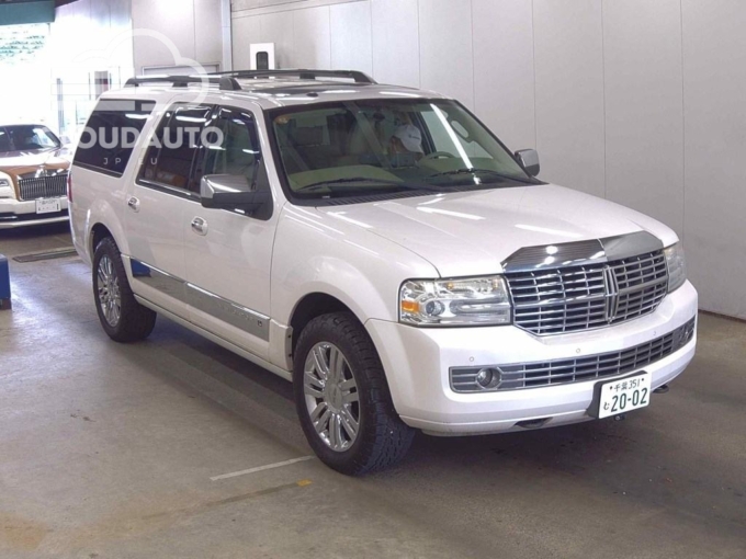 2013 Lincoln NAVIGATOR