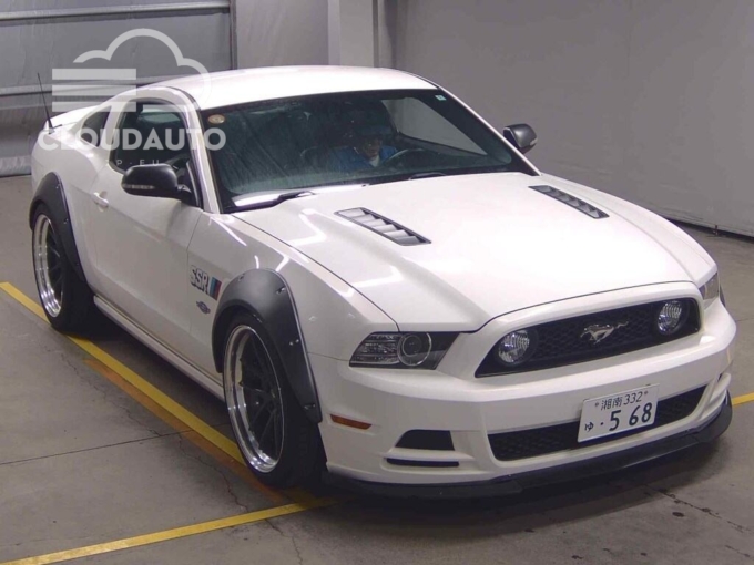 2013 Ford MUSTANG